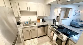 Modern 2 BR APT, Near Hospital & UAB, WiFi - Image 5