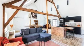 Large bright apartment - Image 2