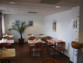 Rheinauer Hof - bed & breakfast - Image 3