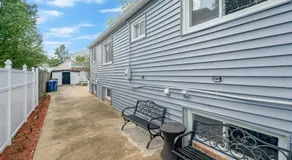 Escape to our cozy 3 Bed Rm 2 Bath Unit in Alexandria VA - Image 2