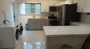 Luxury 1 Bedroom & Rooftop Pool unit #2 - Image 5