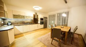 Elite House - Image 5