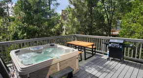 Hot Tub-EV-Kid Friendly-Arcade Game-BBQ-Fire Pit - Image 5