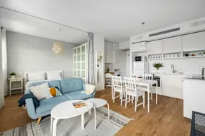 Jaffa Charming Beachfront Studio - Image 2