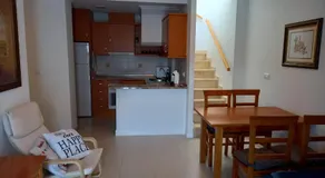 Appartement 'Romero' avec piscine partagée, Wi-Fi et climatisation - Image 5