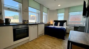 PS APARTMENTS - Image 3