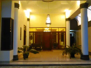 Griya Putri Dewi Family Guest House - Image 3