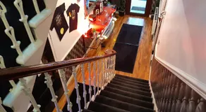 Cadillac Kustomz Guest House - Image 4