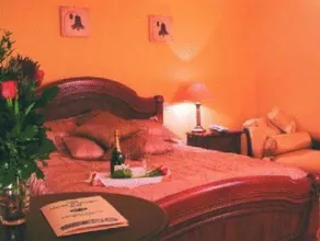 The Horse and Hound Hotel - Image 3