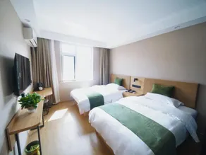 Green Tree Inn Express Qingdao Railway Station Zhanqiao Yacht Wharf - Image 2