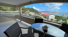Red Hook Retreat with Stunning Ocean Views - Image 3