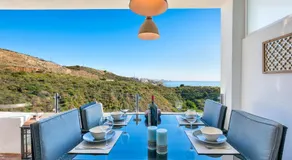 Carvajal Luxury Apartments - Free Parking - Image 2