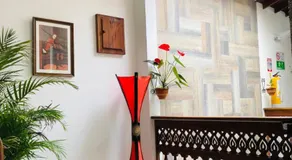 40 Amigos Hotel - Image 2