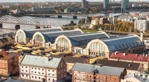 Premium Apartment in quiet & historical area - Image 4