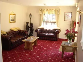 The White House Inn - Image 4