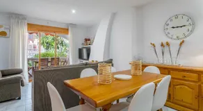 Maison de vacances 'Casa Pista' avec piscine partagée, Wi-Fi et climatisation - Image 4