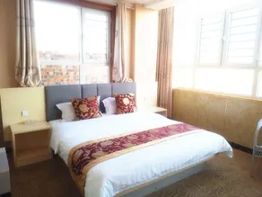 Pear Township Express Hotel - Image 5