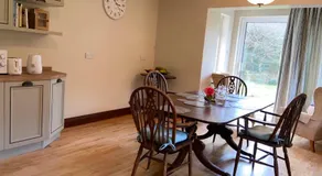 Victoria's house - Image 3