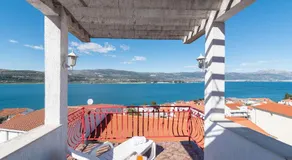 Casa vacacional con barbacoa | Vistas al agua - Image 2