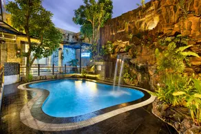 Jambuluwuk Malioboro Hotel Yogyakarta - Image 2