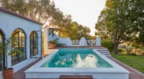 Deux Frères Wine Estate & Luxury Villas - Image 3