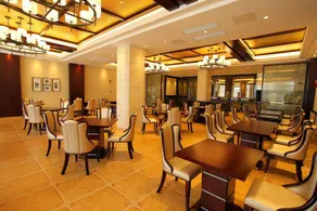 Chuanyu Holiday Hotel - Image 5