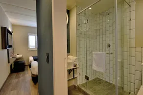 Road Lodge N1 City - Image 4