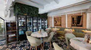 Barrique Garden Rooms - Licensed - Breakfast -Free Airport Pickup - Image 2