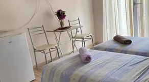 Cozy stay in Zarnovel Palace - Image 2