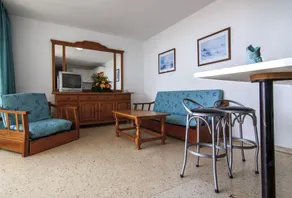 Corona Roja Apartments - Image 2