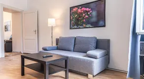 Beautiful 2BR Apt, Near U6 Station am Schöpfwerk - Image 4