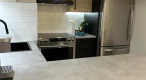 Luxurious modern basement apartment - Image 5