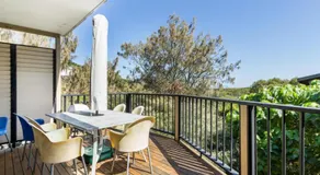 Straddie Beach House 3 - Image 4