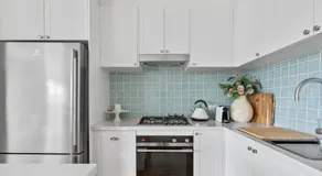 Beautiful 2 Bed Apt Walk 5mins Beach 3mins Village - Image 4