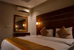 AHLIN TWO SERVICED APARTMENTS - Image 2