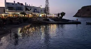 Mandora's Sea View Apartment - Image 3