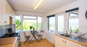 The Tempest quirky apartment with stunning views - Image 5