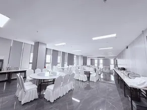Fengye Port Unmanned Hotel - Image 2
