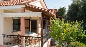 Holiday home in Nea Plagia, Chalkidiki - Image 4
