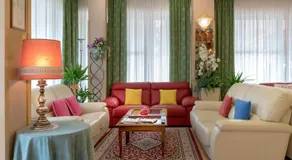Hotel Apollo - Image 2