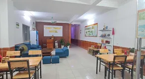 Family Transit Hotel - Image 4