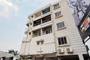 Goroomgo Royal Galaxy Newtown Kolkata - Image 4
