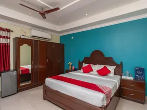 OYO 23548 Swathi Residency - Image 1