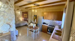 Panoraias Luxury Suite Kyparissia - Image 2