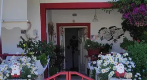 Elenas Apartments - Image 4