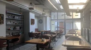 Class Hotel - Image 3