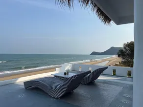 Hua Plee Lazy Beach Hotel - Image 2