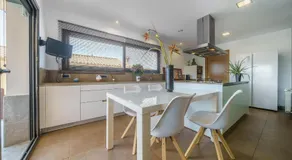 Luxurious Home In Blanes - Image 2