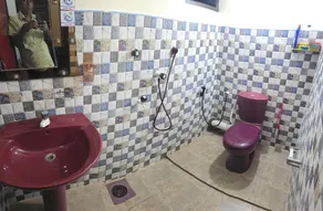 Beach Guest House Addalaichenai - Image 2