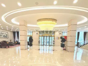 Xingping Jinghai Business Hotel - Image 4